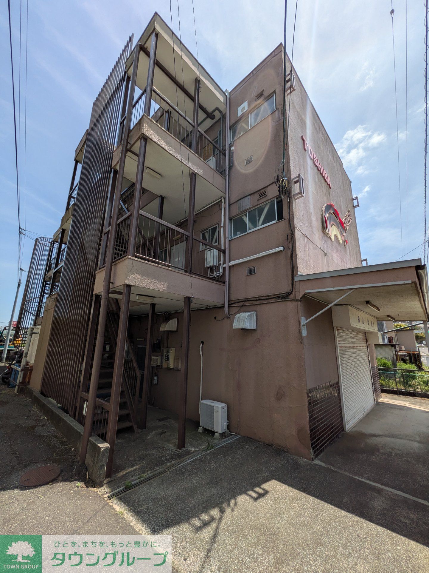 建物エントランス