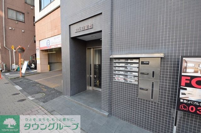 建物エントランス