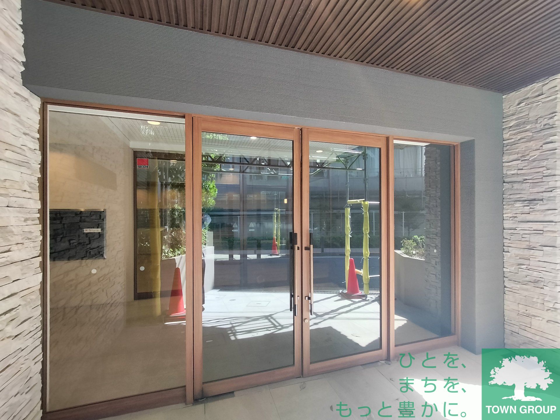 建物エントランス