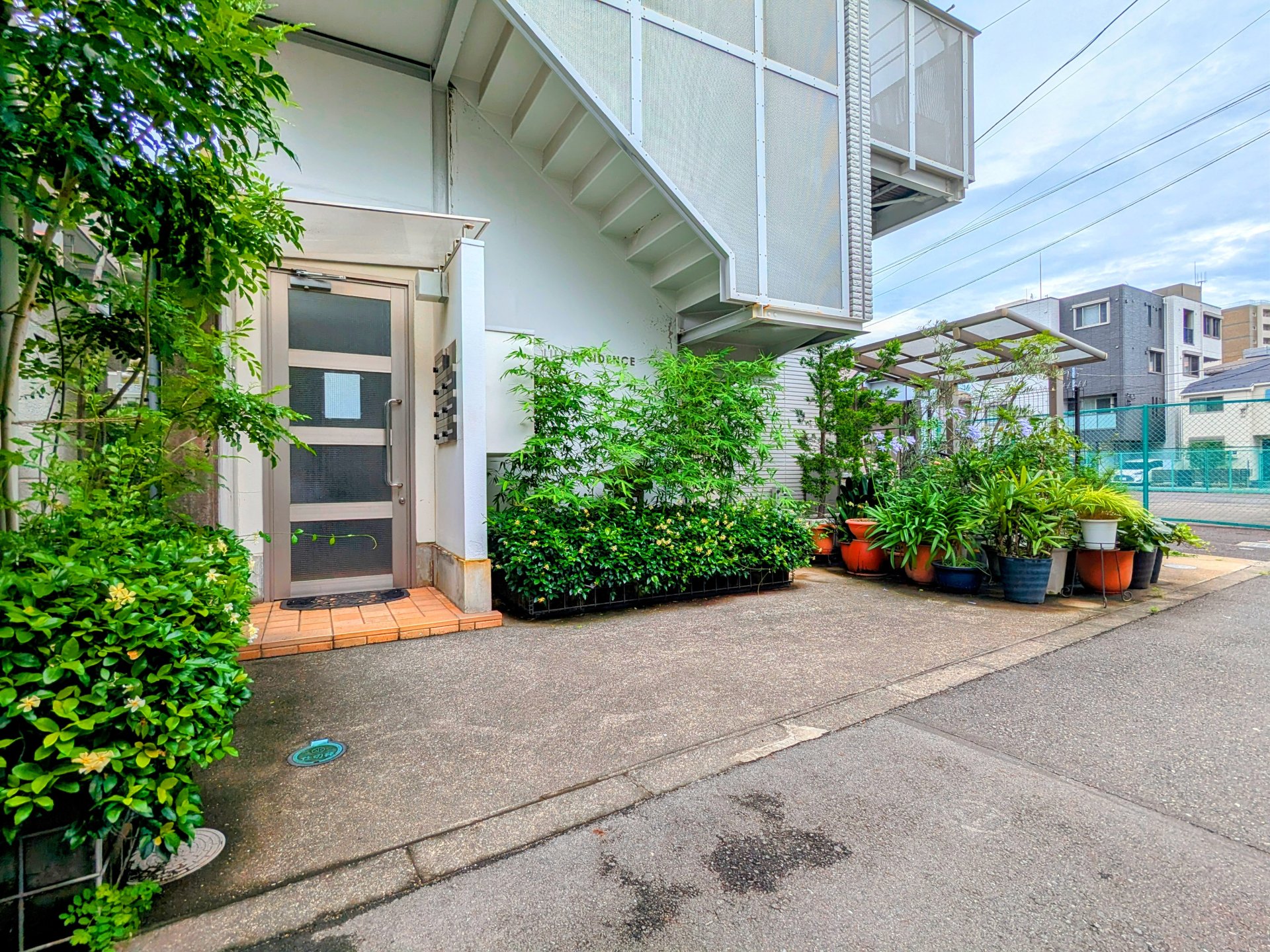 建物エントランス