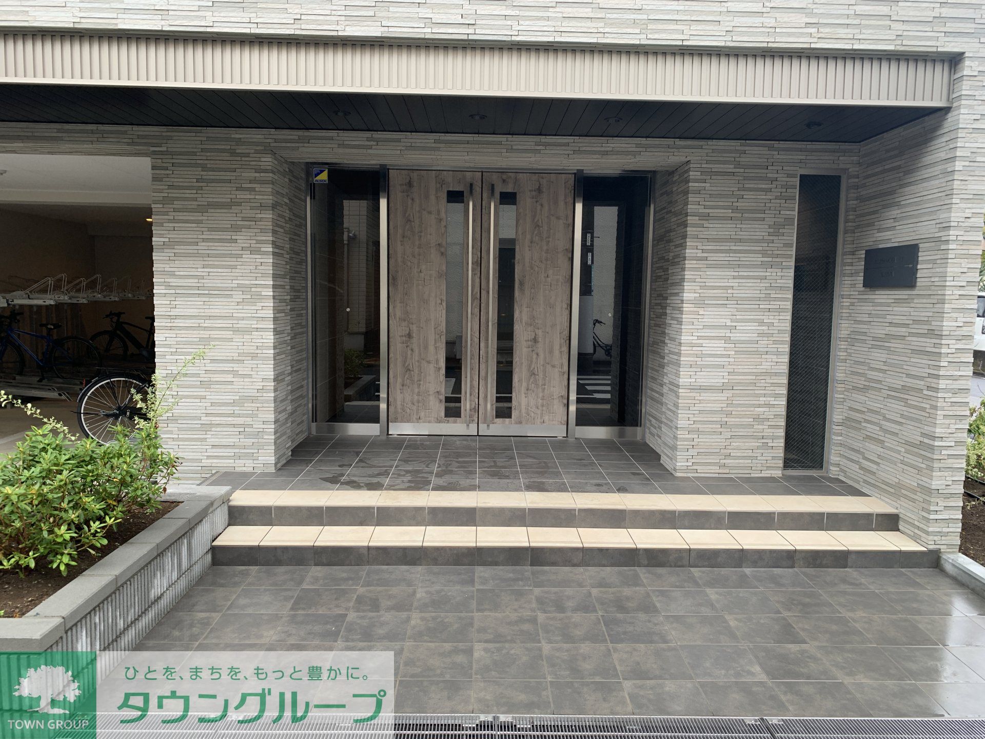 建物エントランス