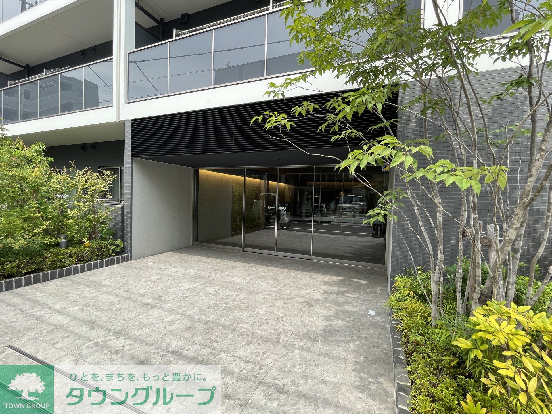 建物エントランス