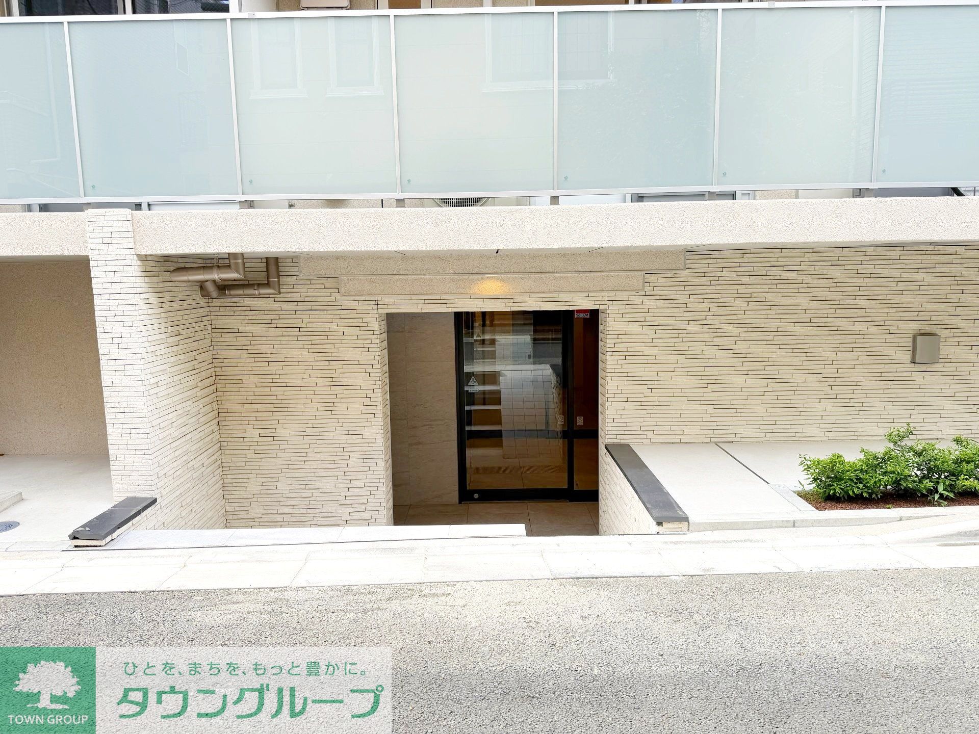 建物エントランス