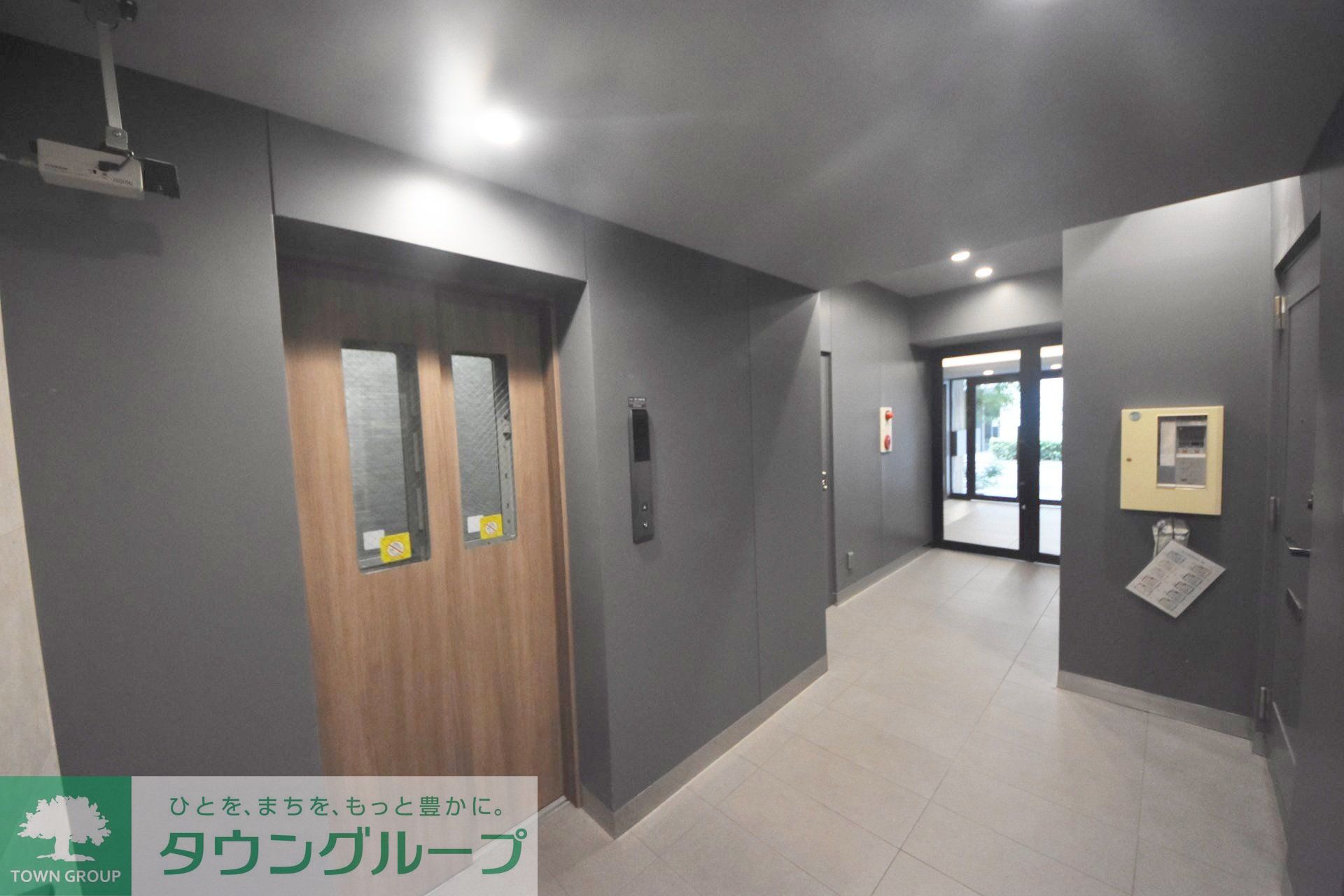 建物エントランス