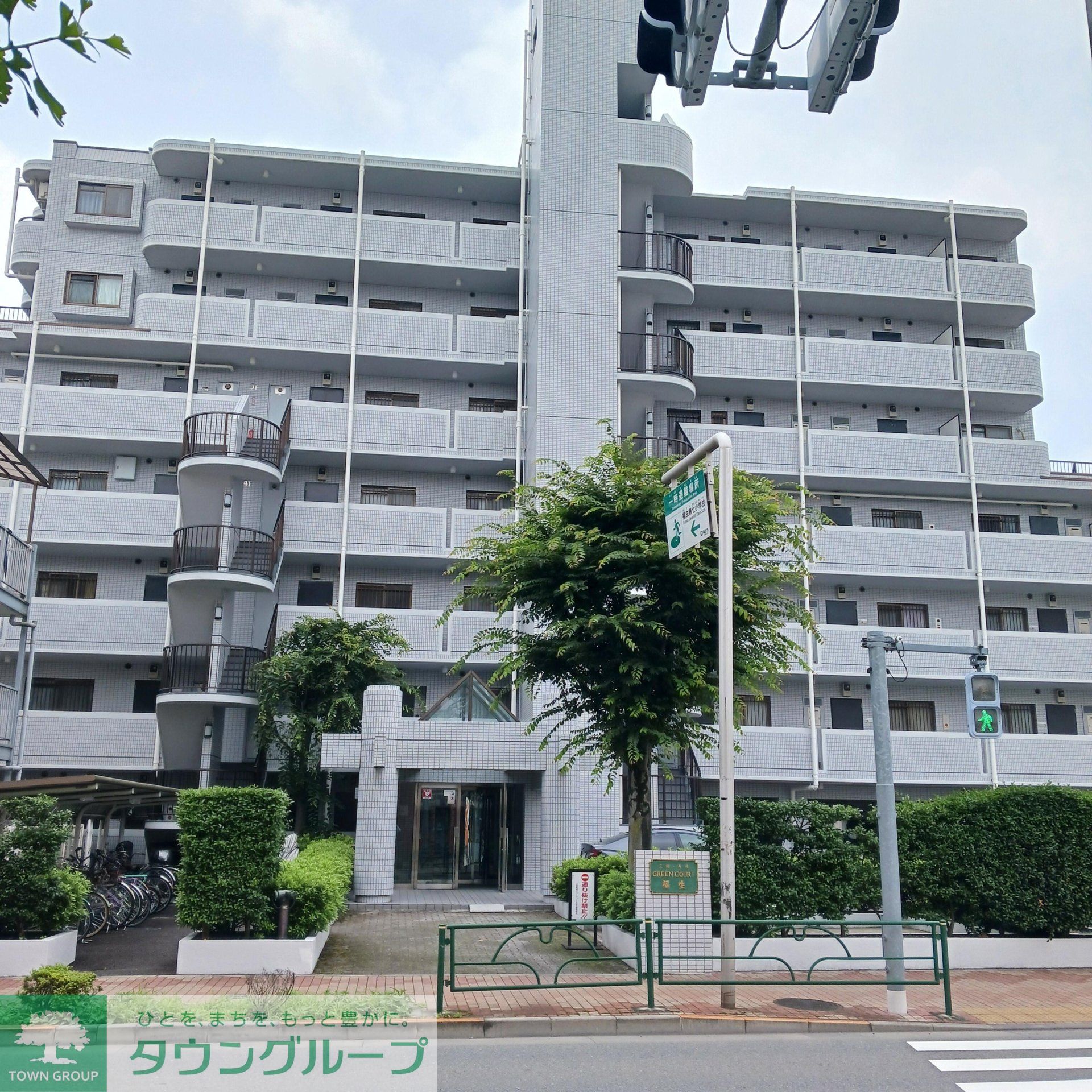 建物エントランス