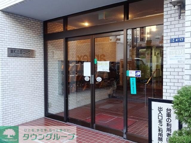 建物エントランス