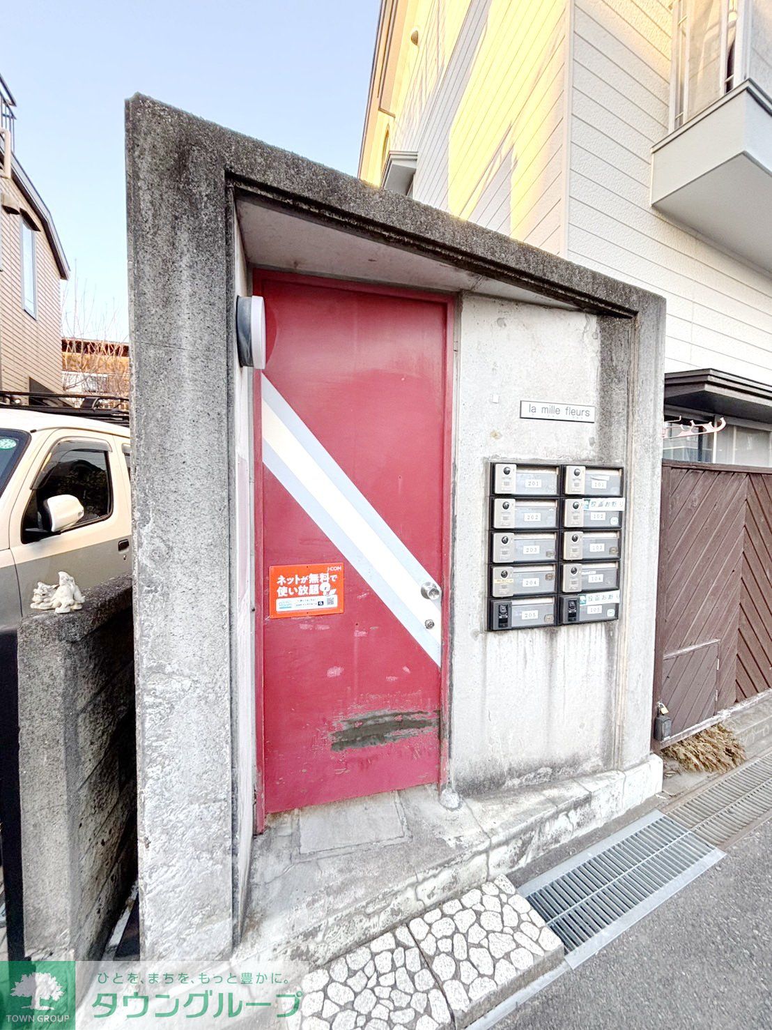 建物エントランス