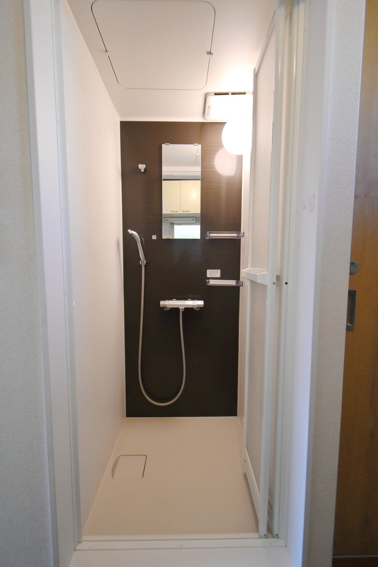 シャワールーム