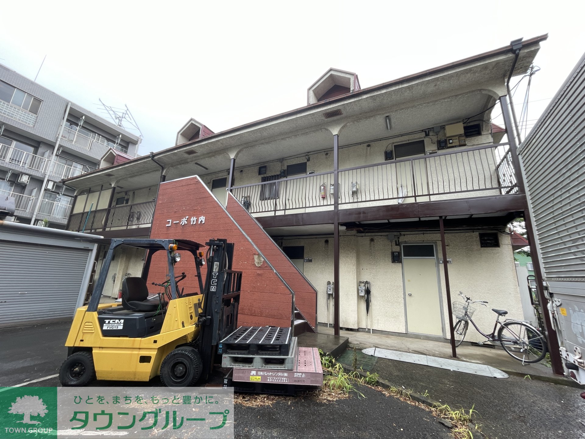 建物エントランス