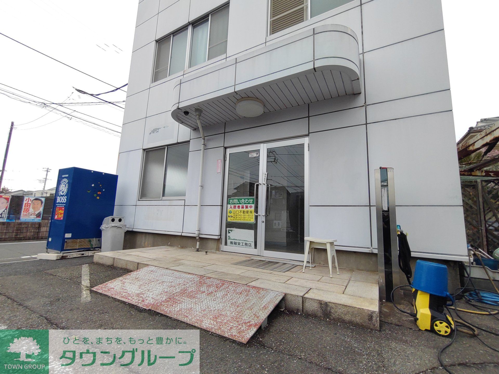 建物エントランス