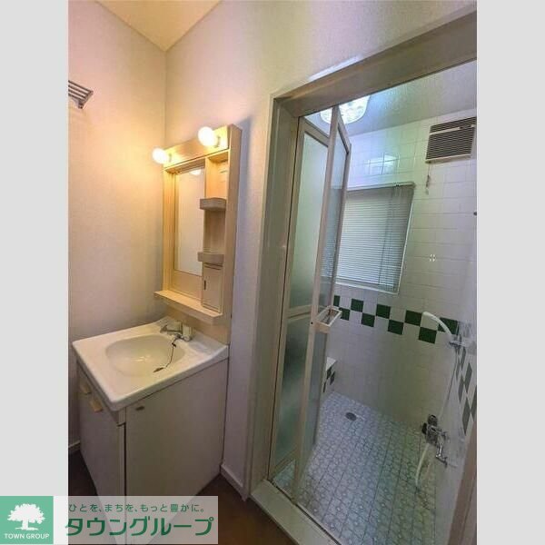 シャワールーム