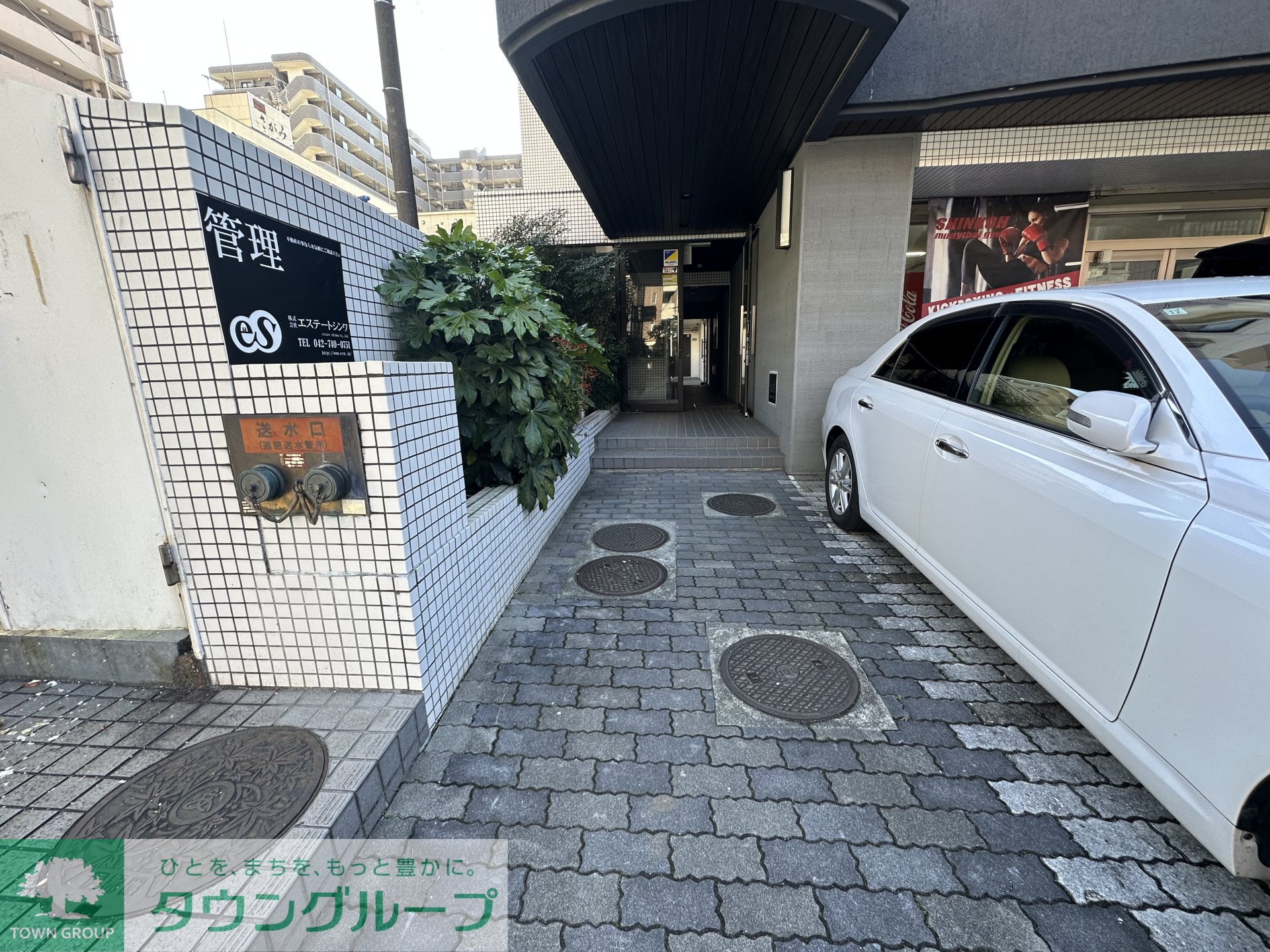 建物エントランス