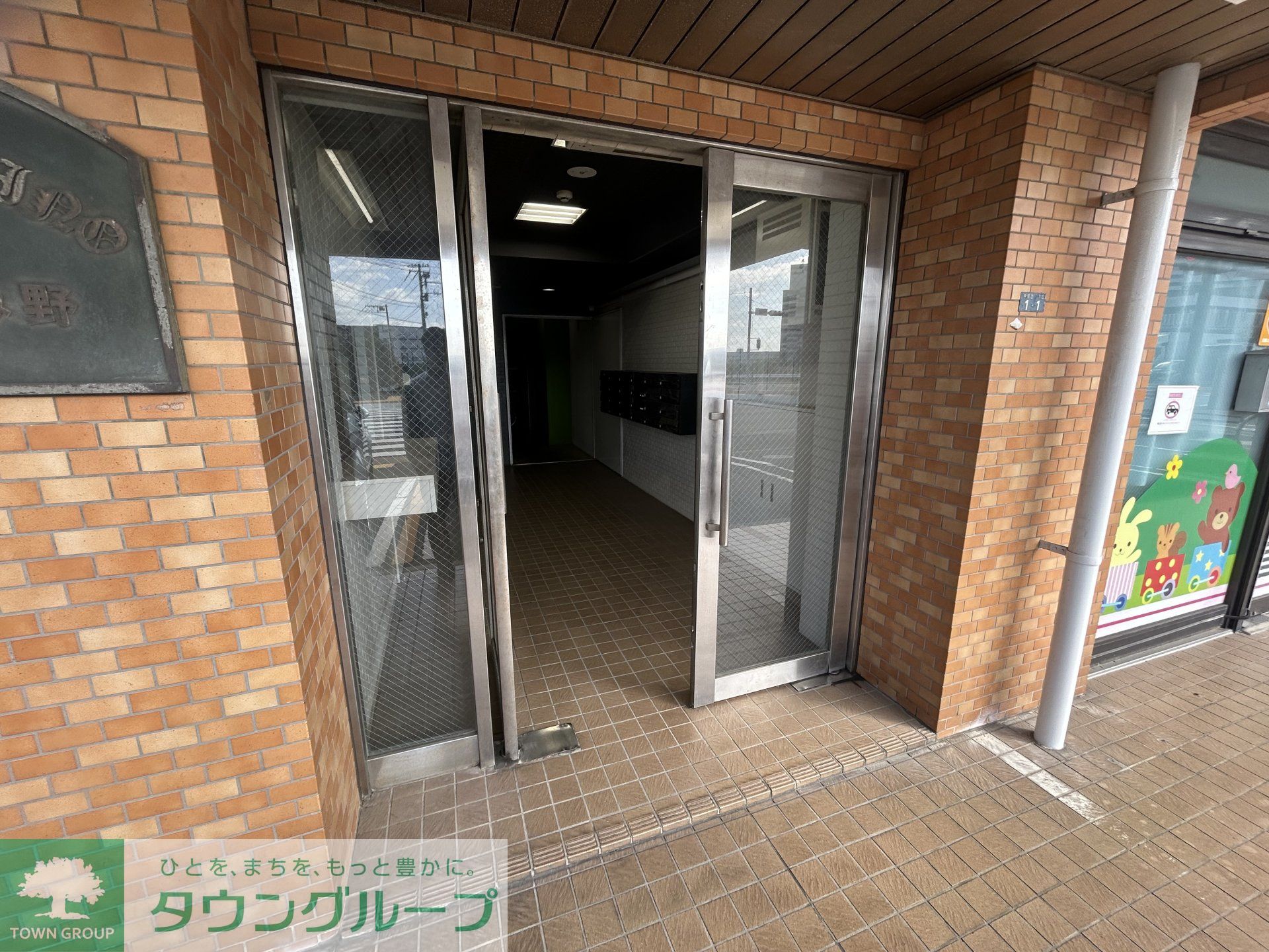 建物エントランス