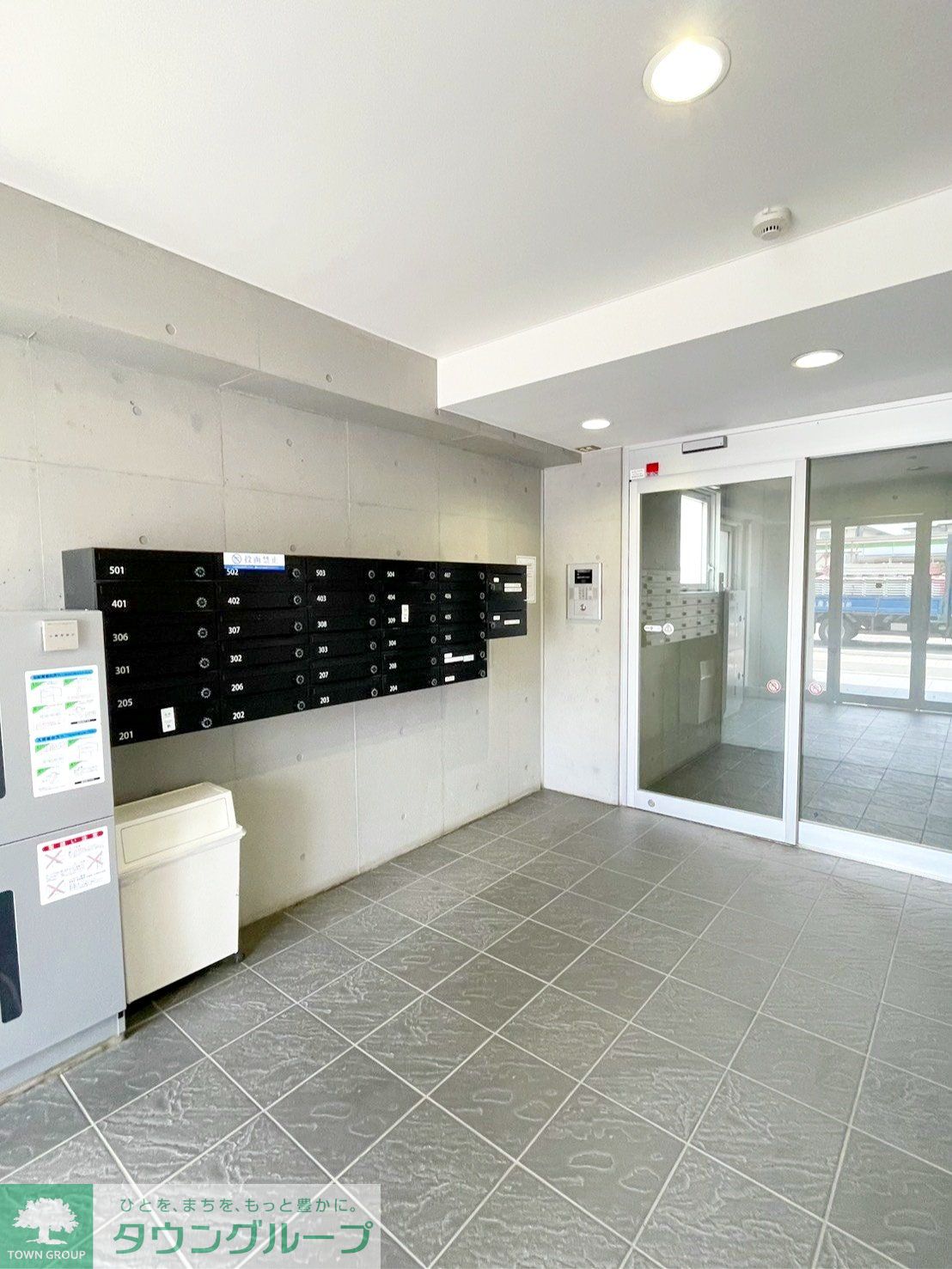 建物エントランス