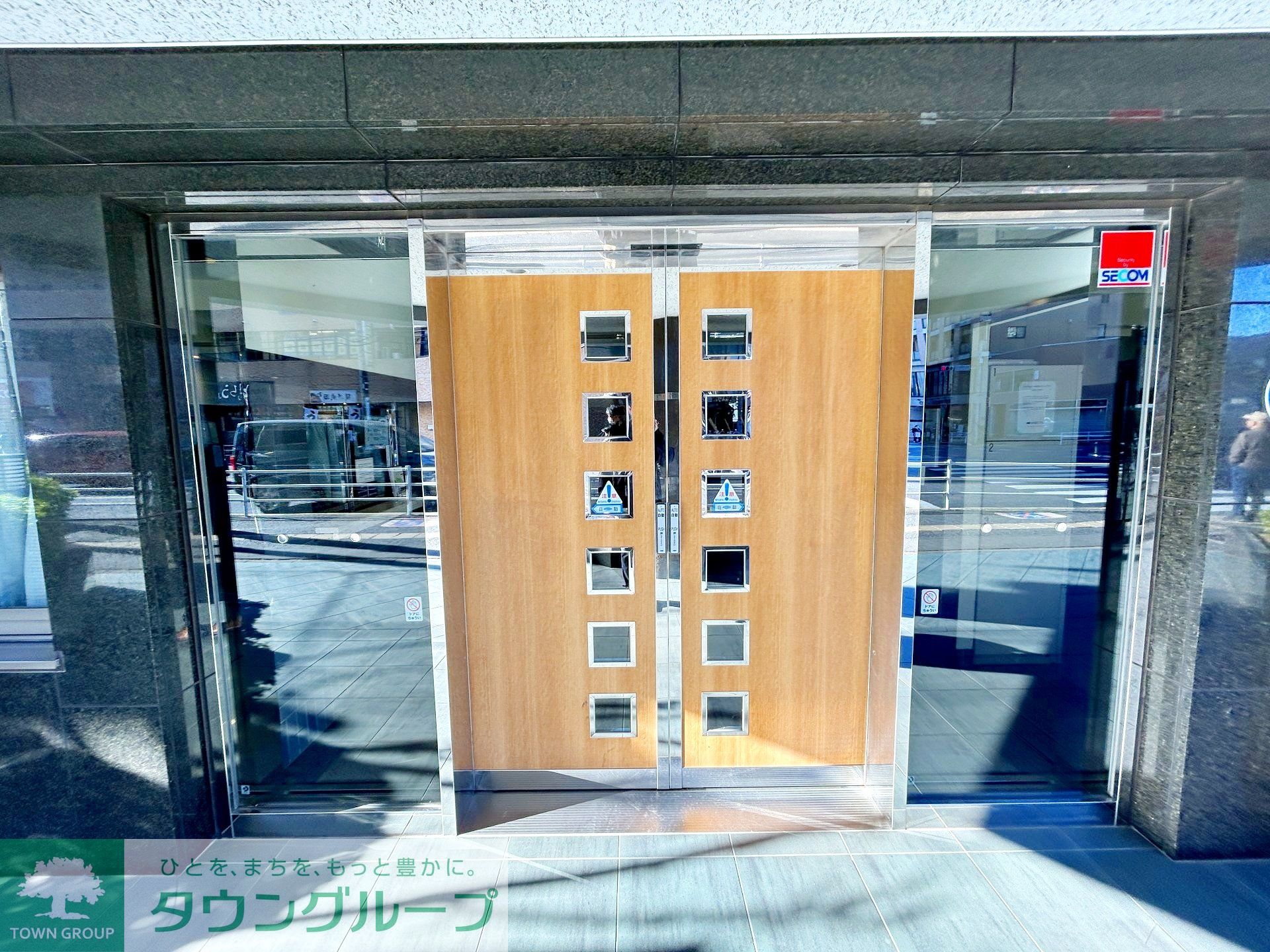 建物エントランス