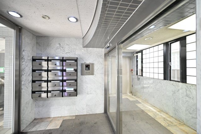 建物エントランス