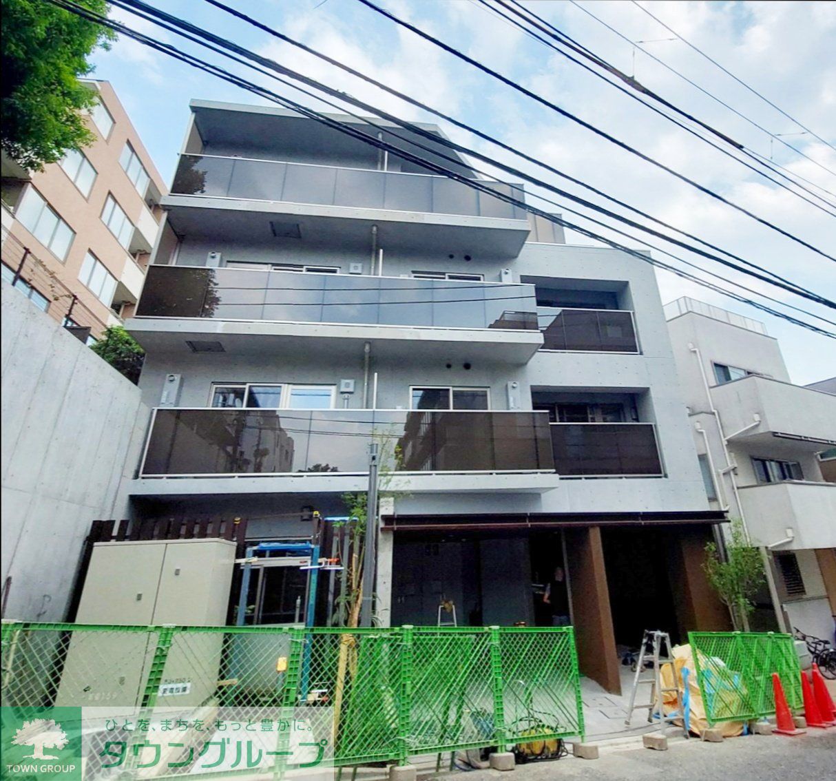 建物エントランス