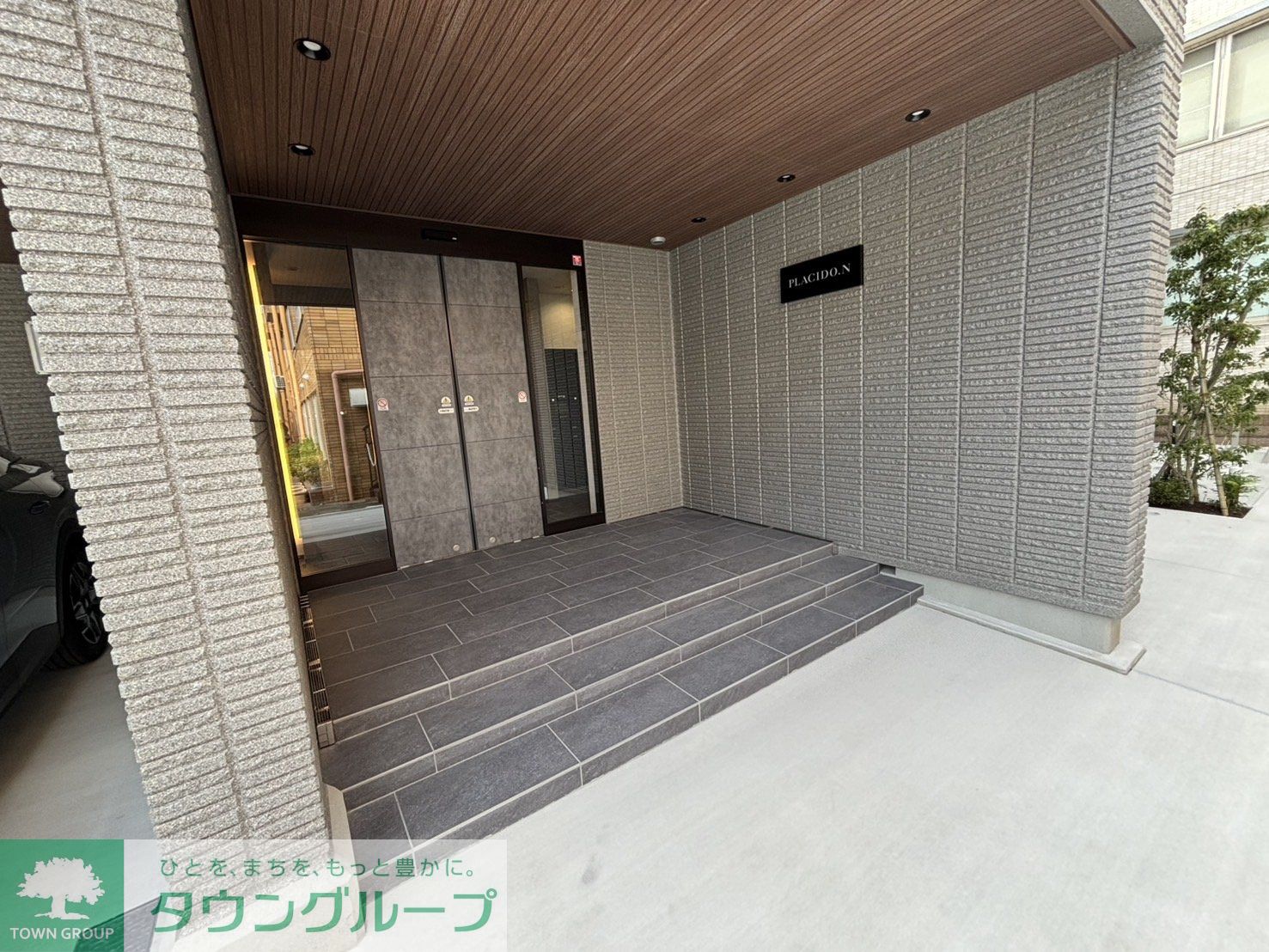 建物エントランス