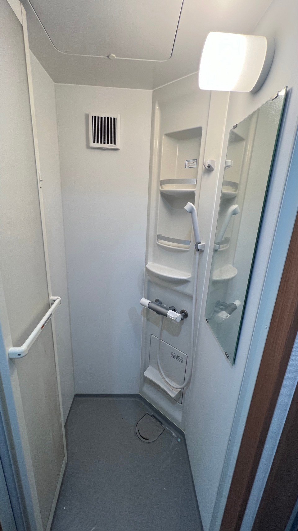 シャワールーム