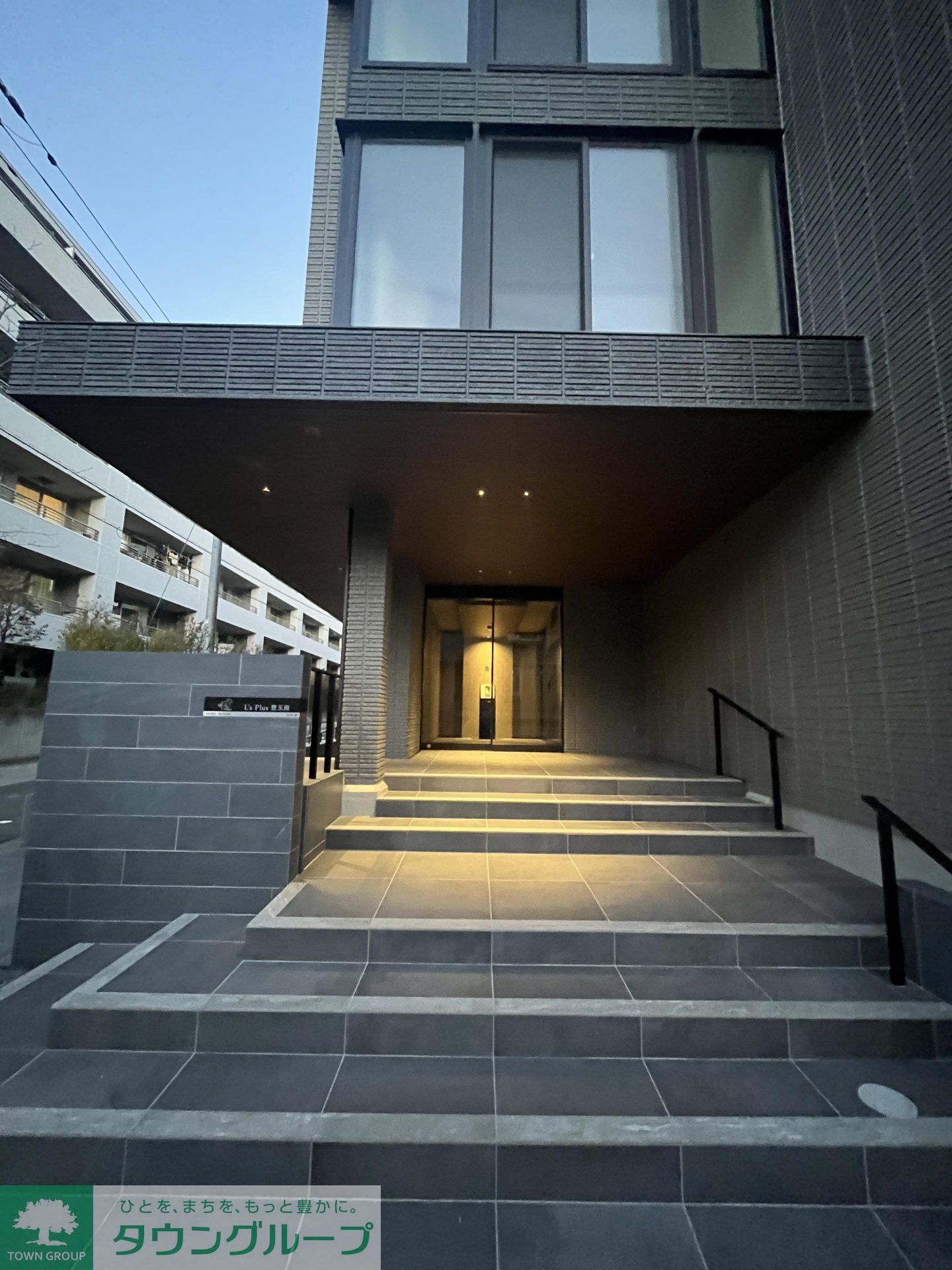 建物エントランス