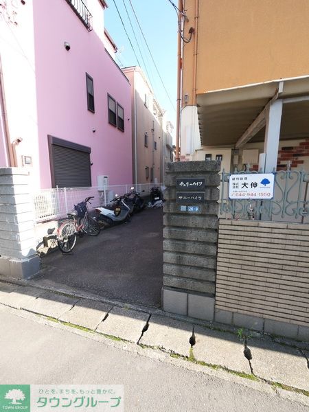 建物エントランス