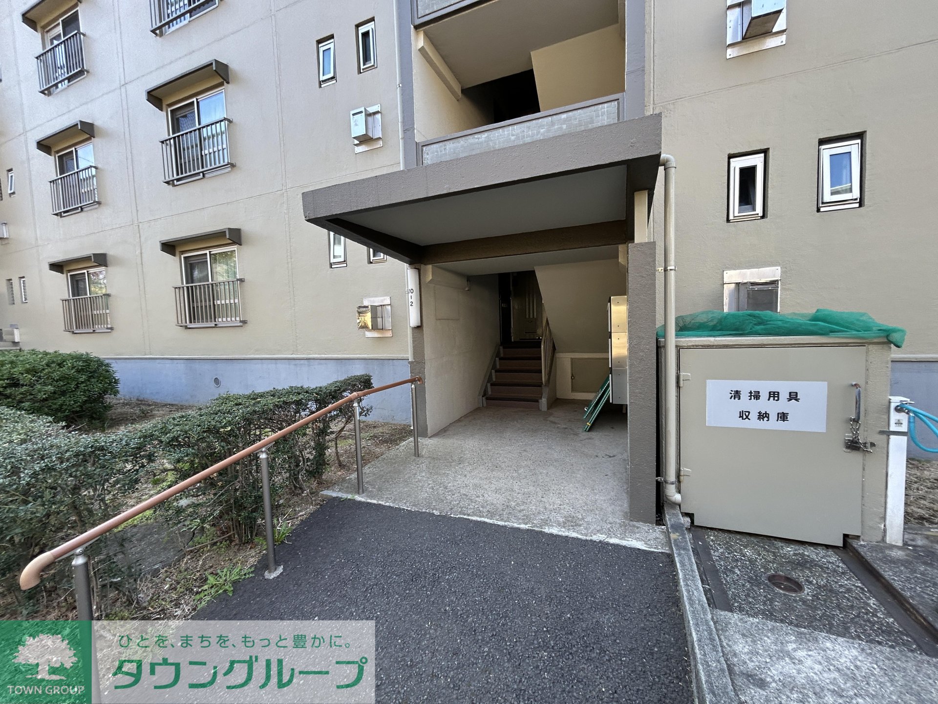 建物エントランス