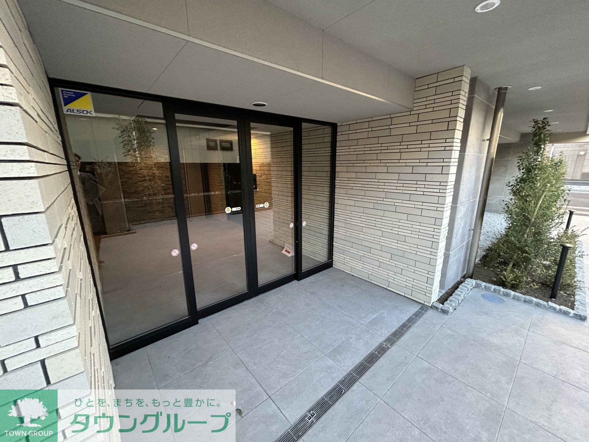 建物エントランス