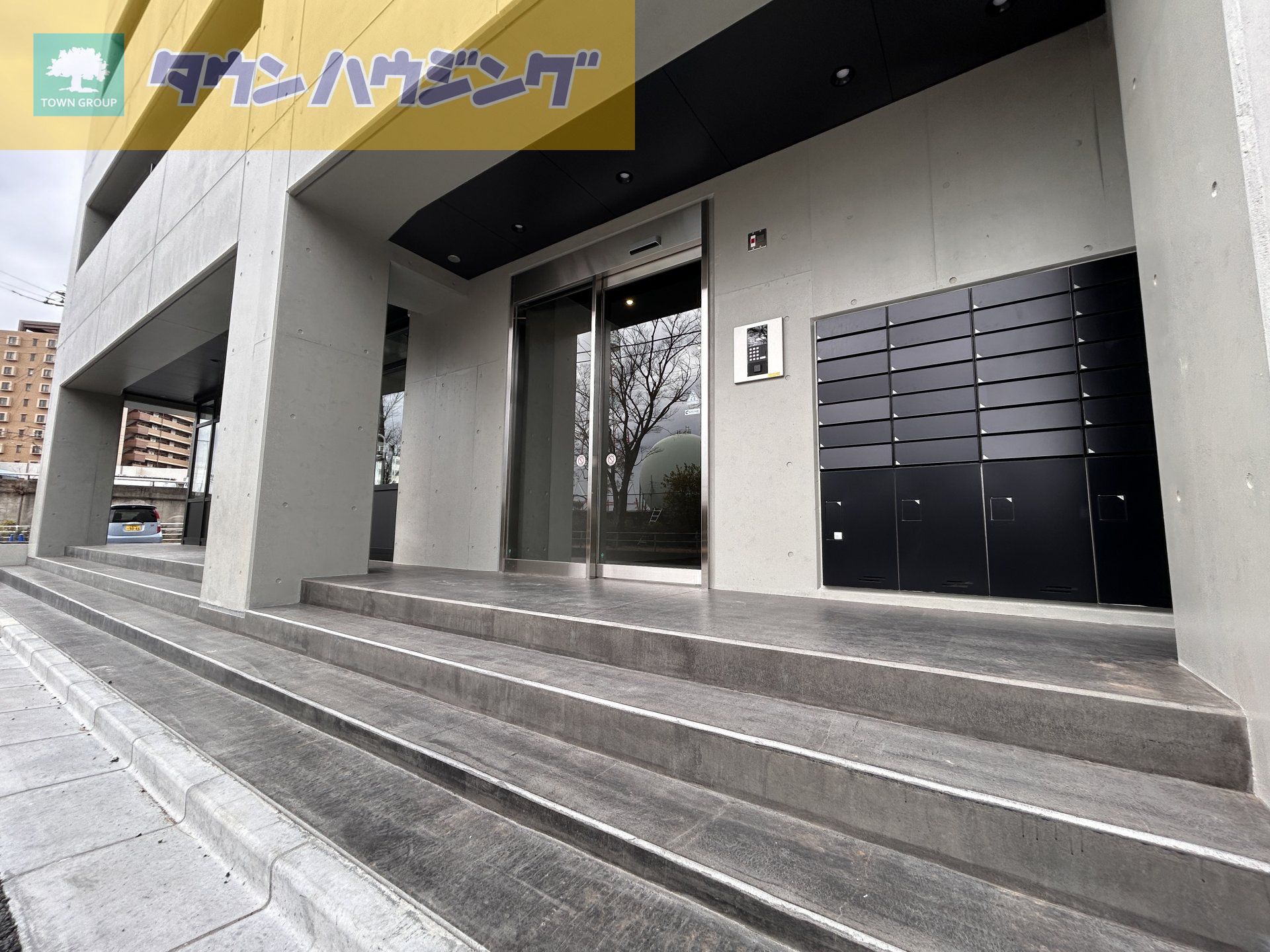 建物エントランス