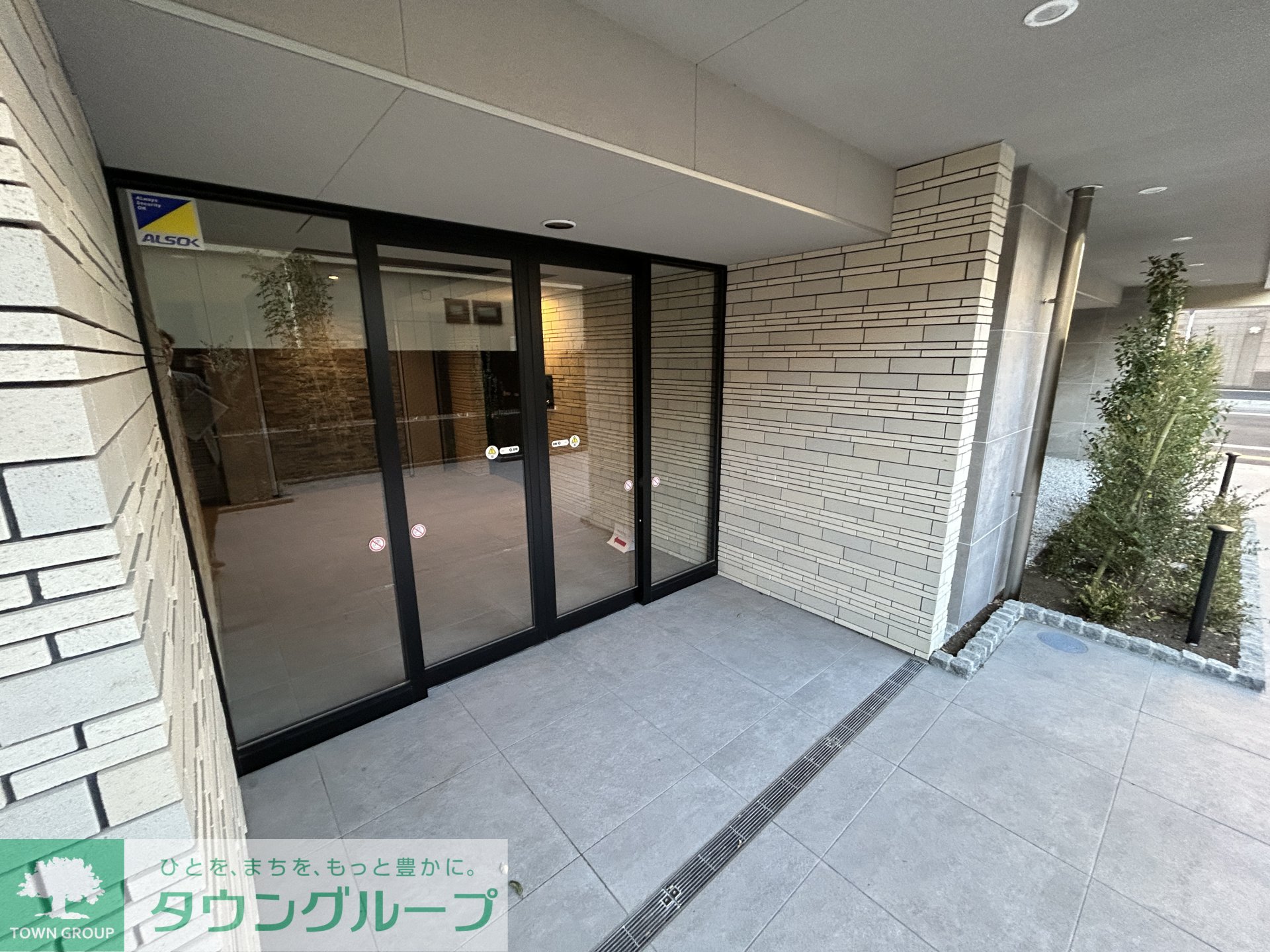 建物エントランス