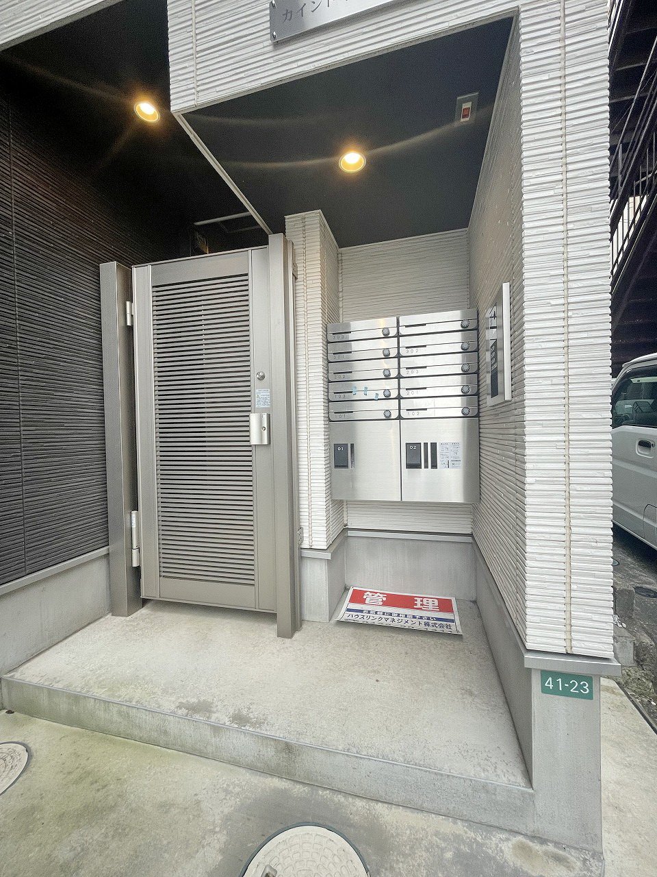 建物エントランス