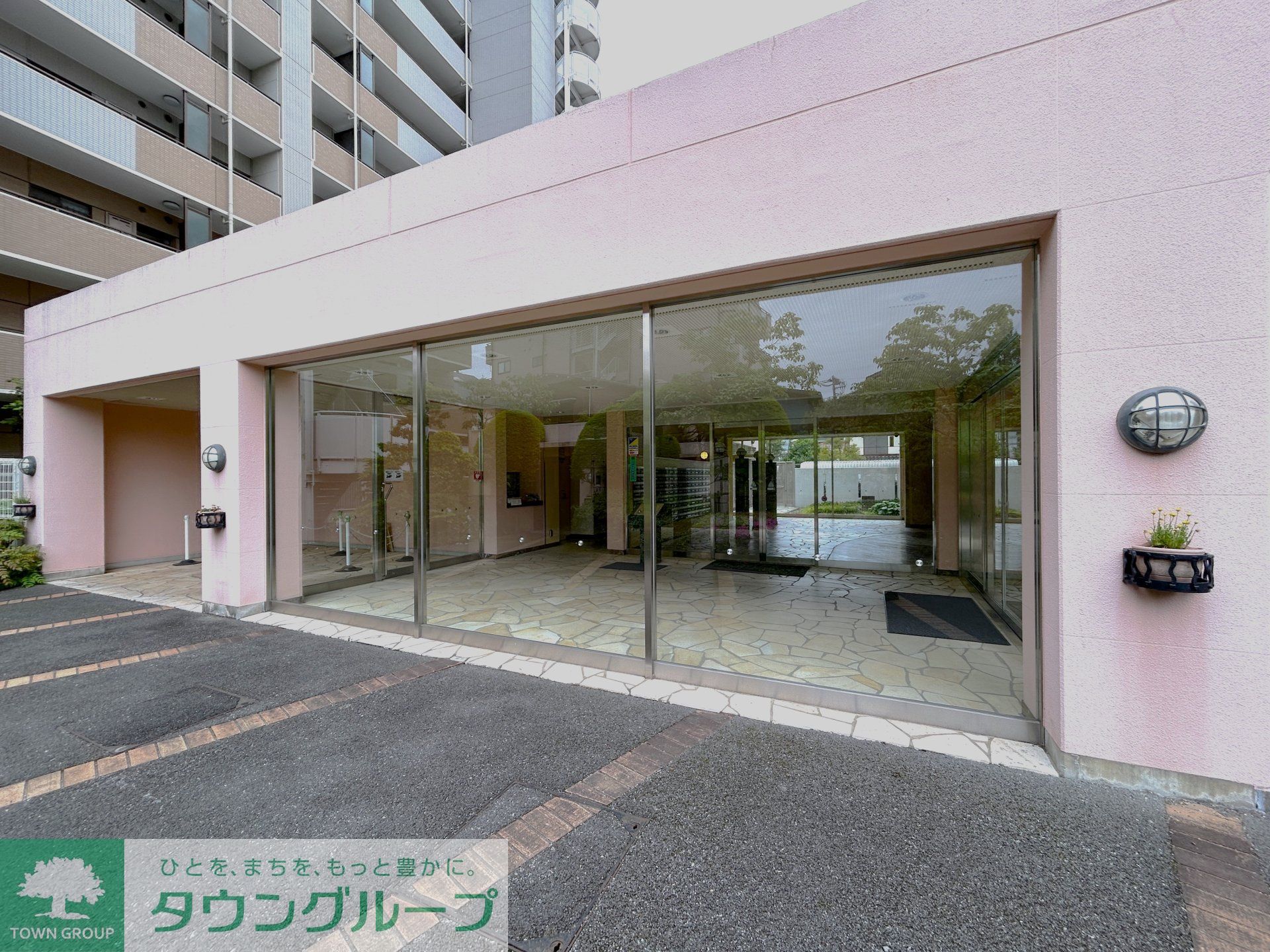 建物エントランス