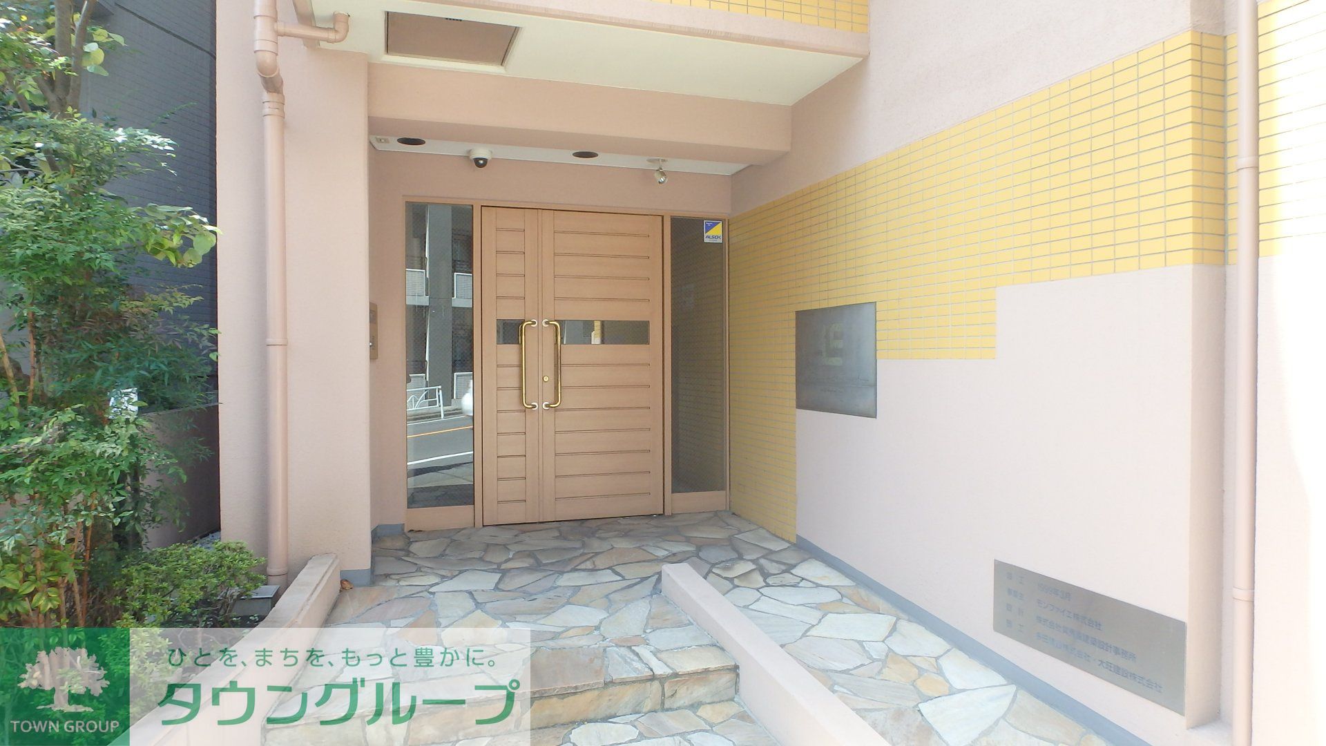 建物エントランス