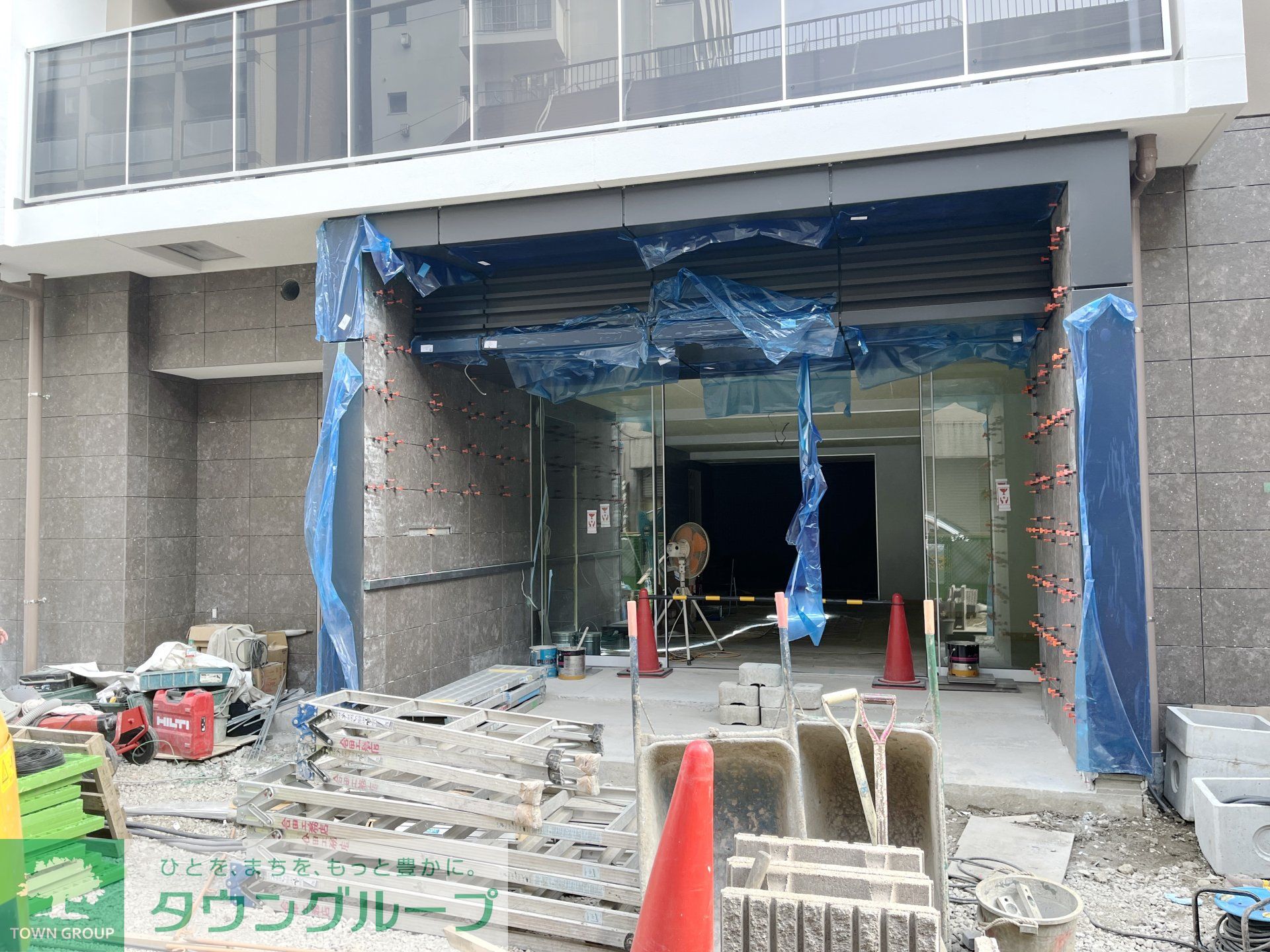建物エントランス