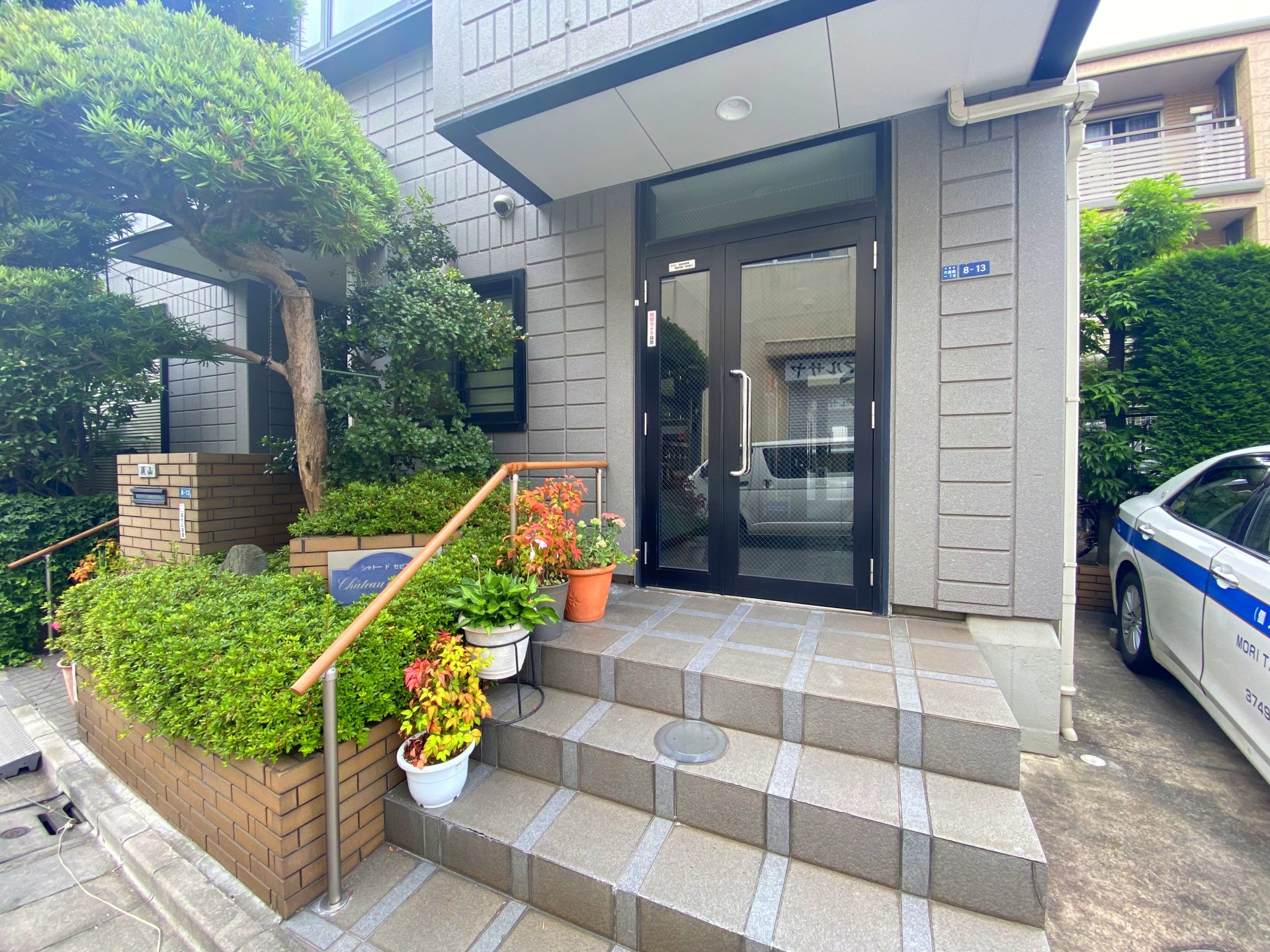 建物エントランス