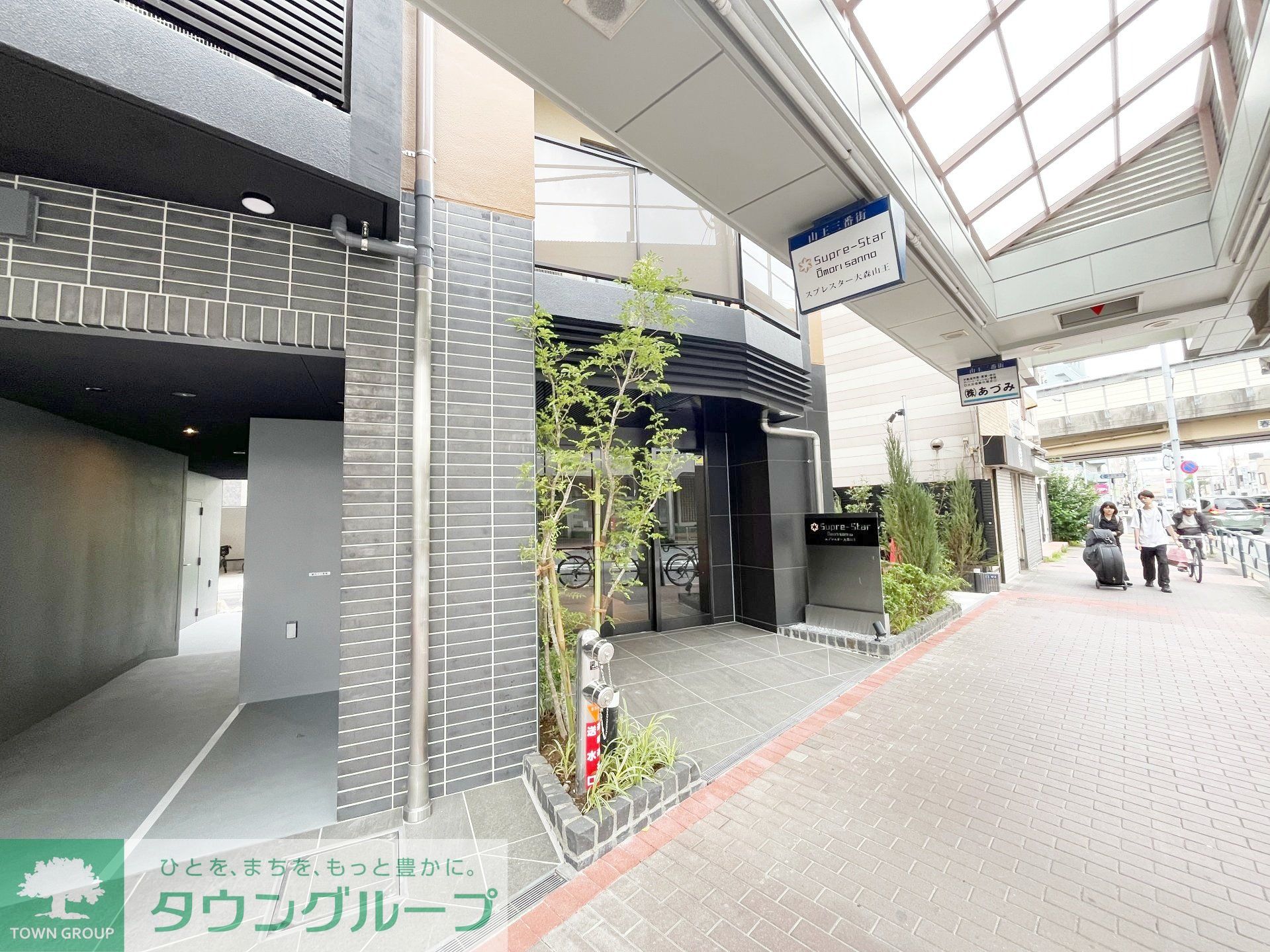 建物エントランス