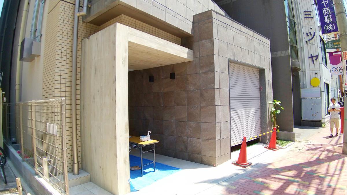 建物エントランス
