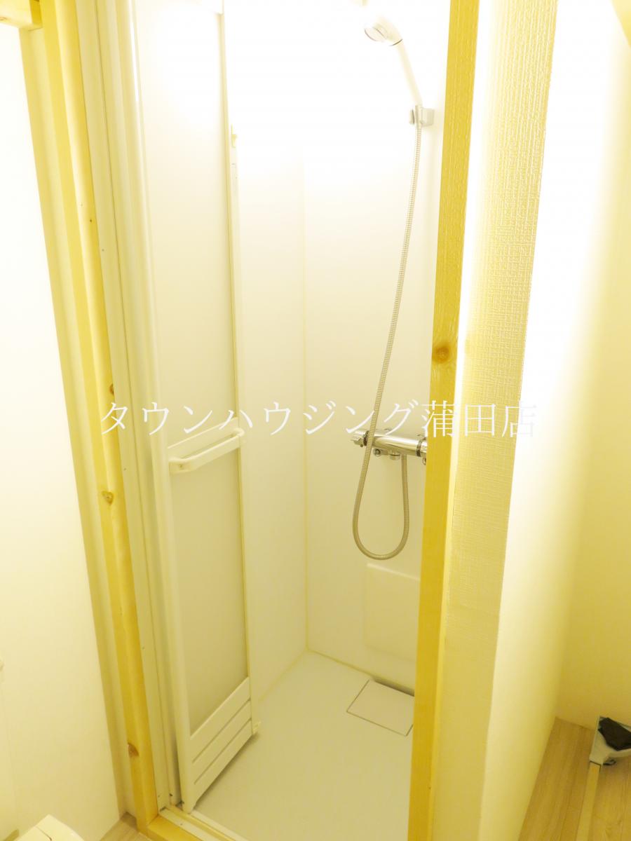 シャワールーム