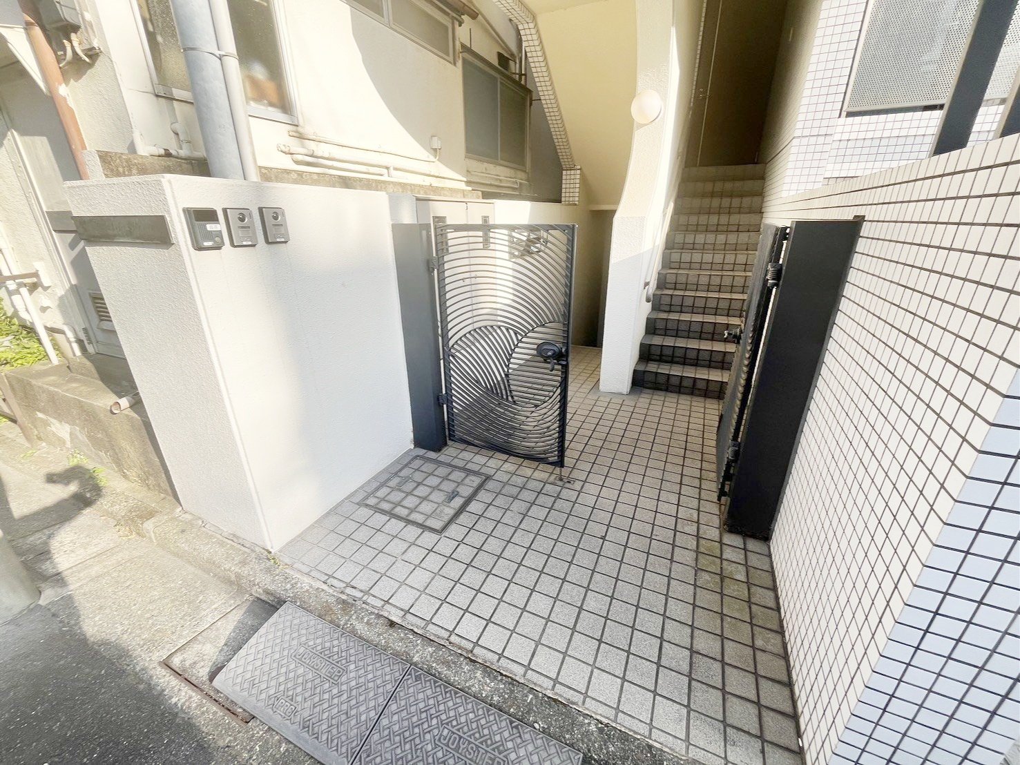 建物エントランス