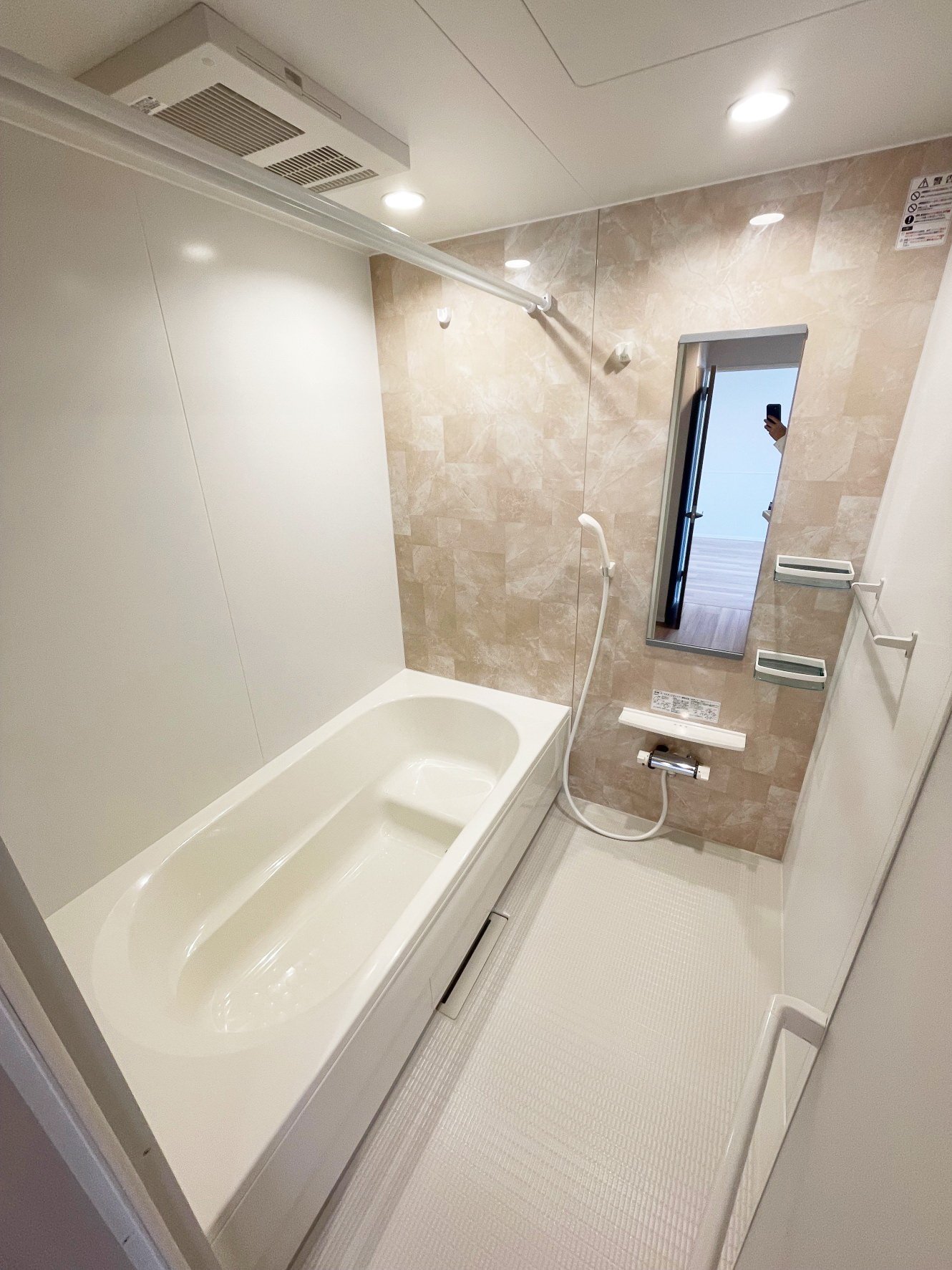 シャワールーム