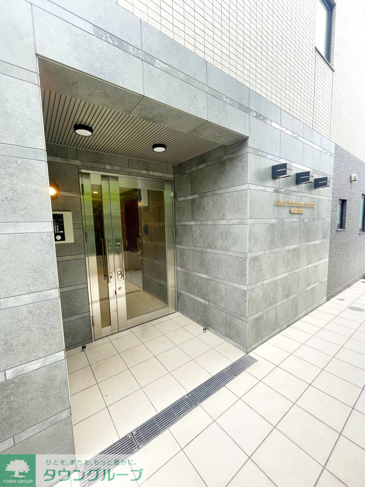 建物エントランス