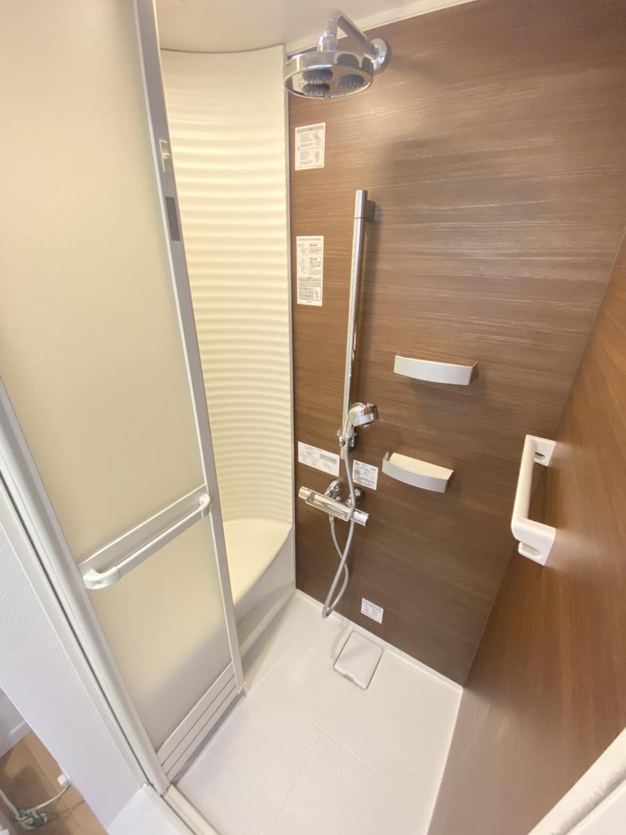 シャワールーム