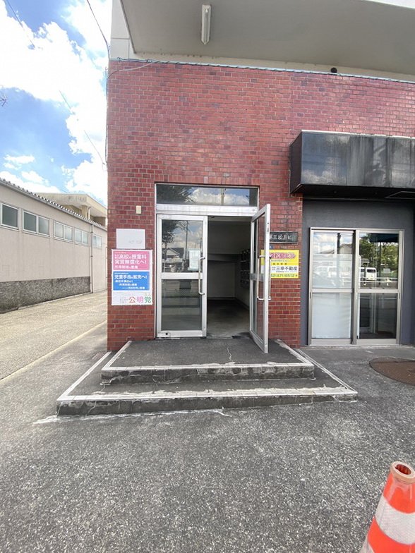 建物エントランス