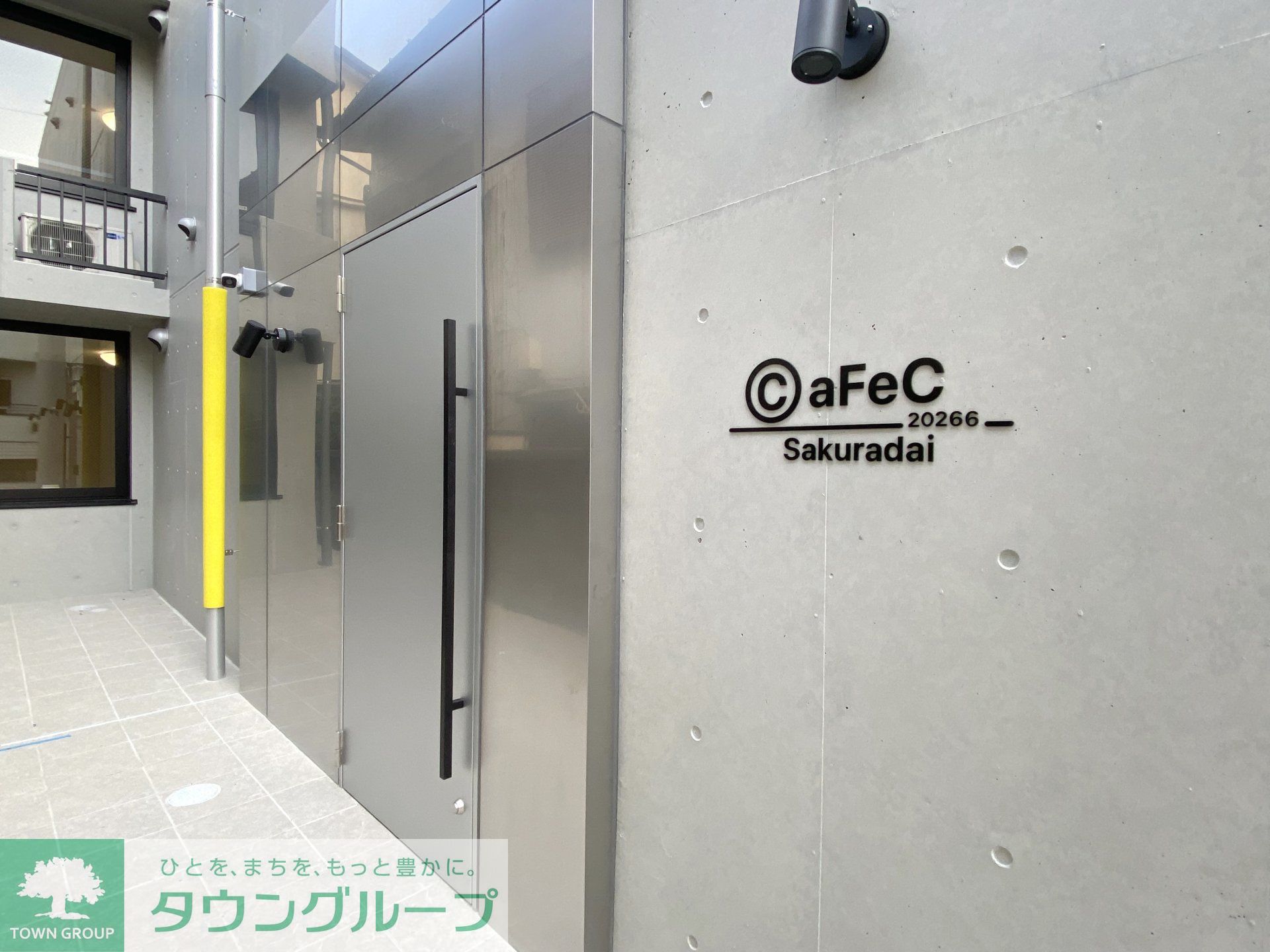 建物エントランス