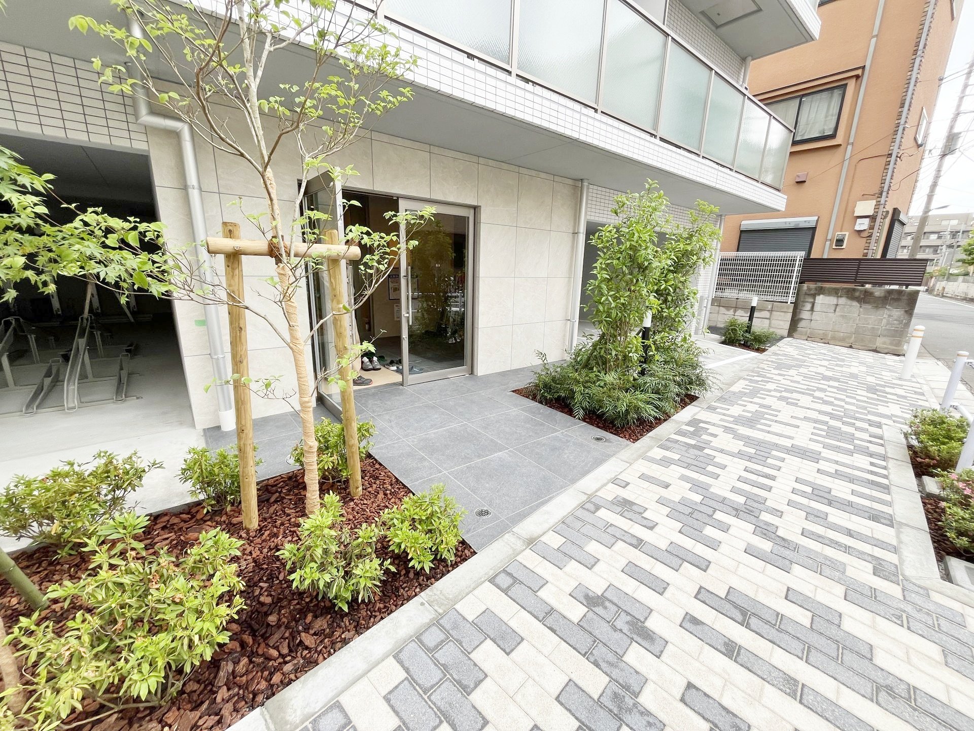 建物エントランス