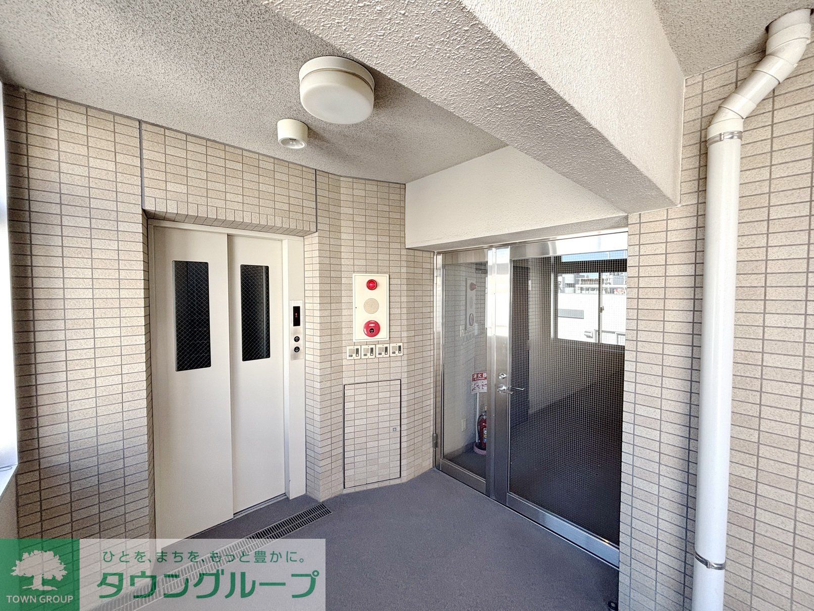 建物エントランス