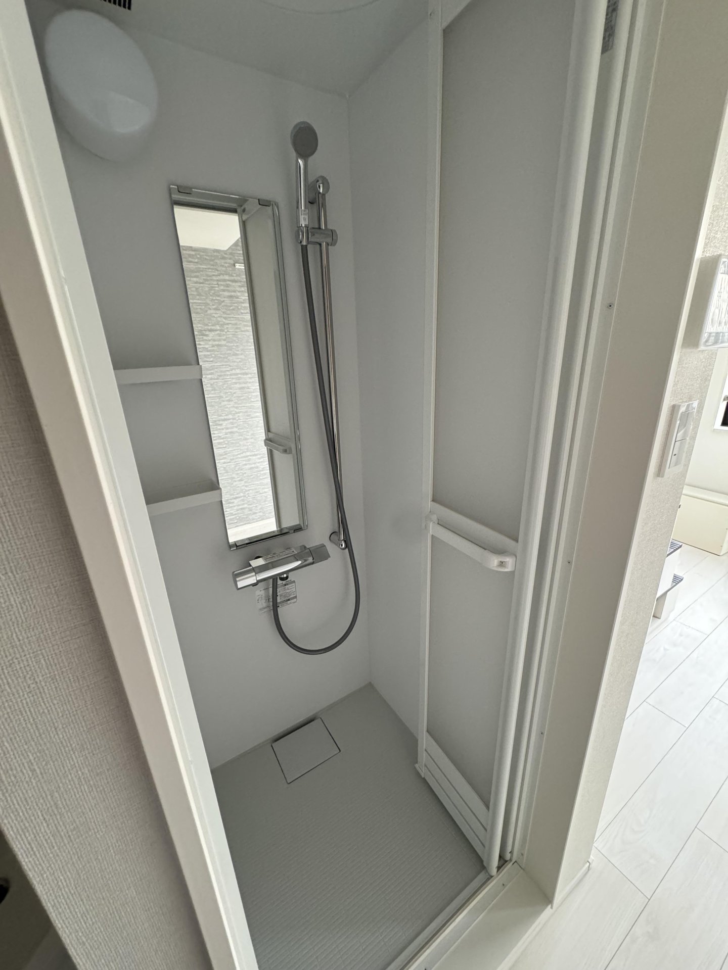 シャワールーム