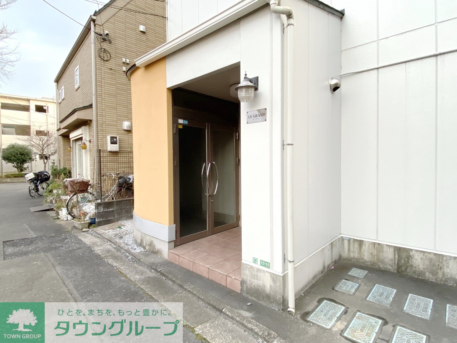 建物エントランス