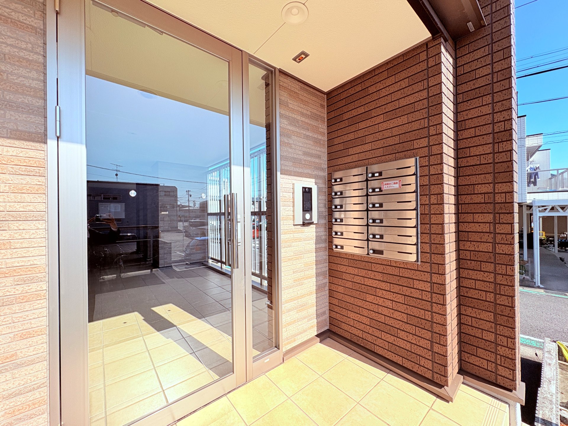 建物エントランス