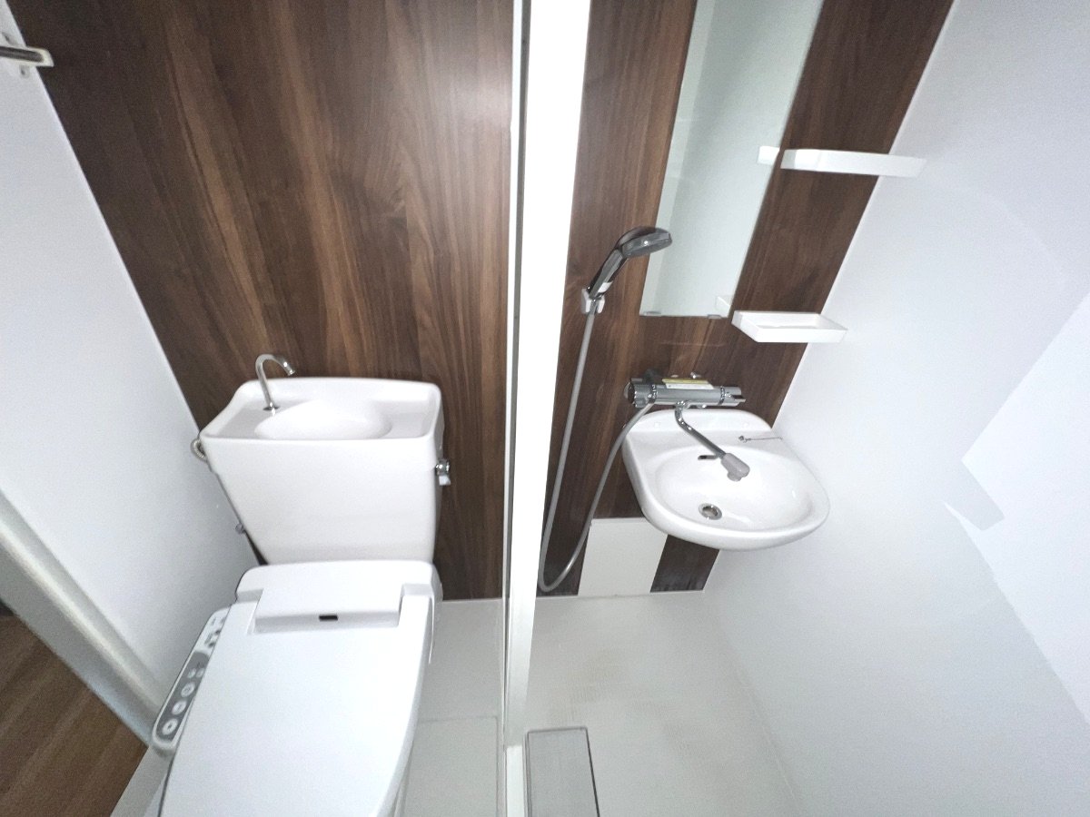 シャワールーム