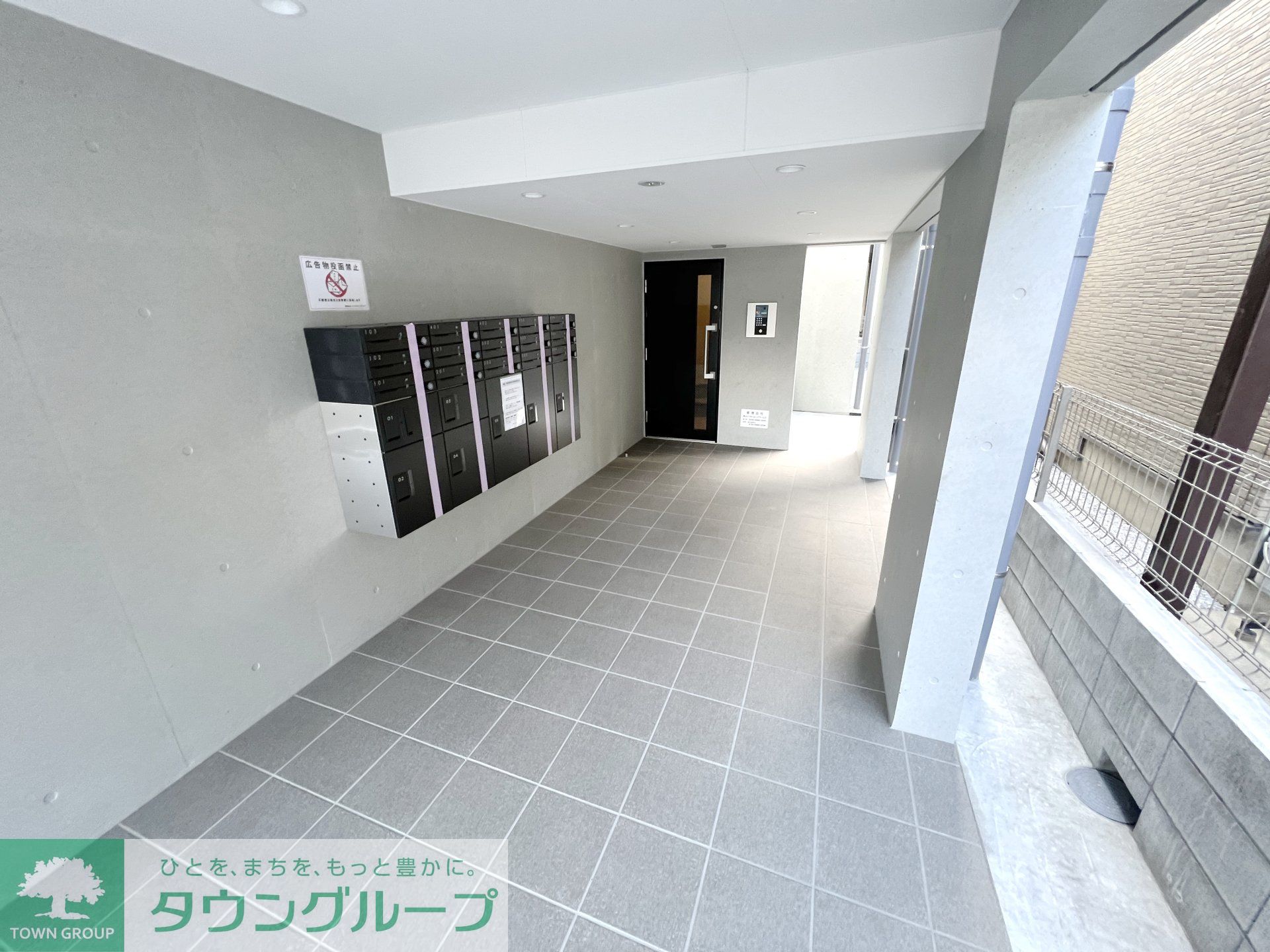 建物エントランス